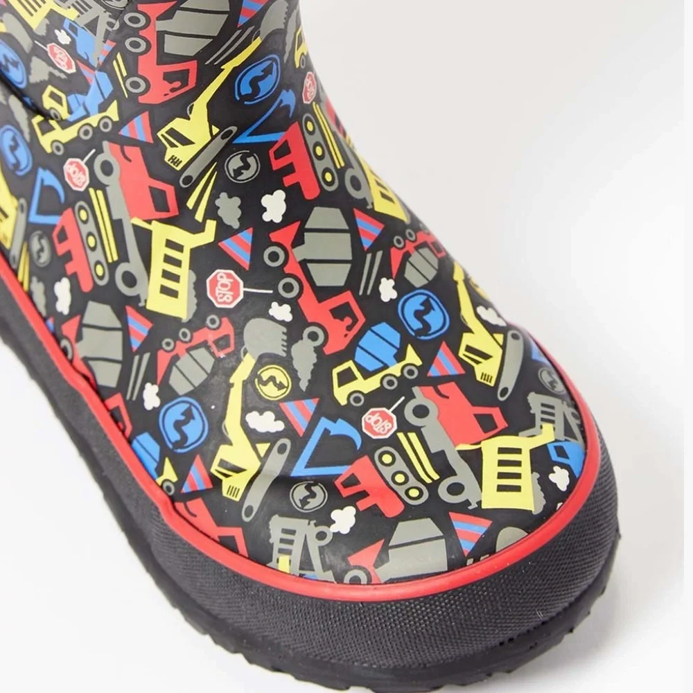 Bogs 100% waterproof multi Trucks print Rain Boots boys size 3